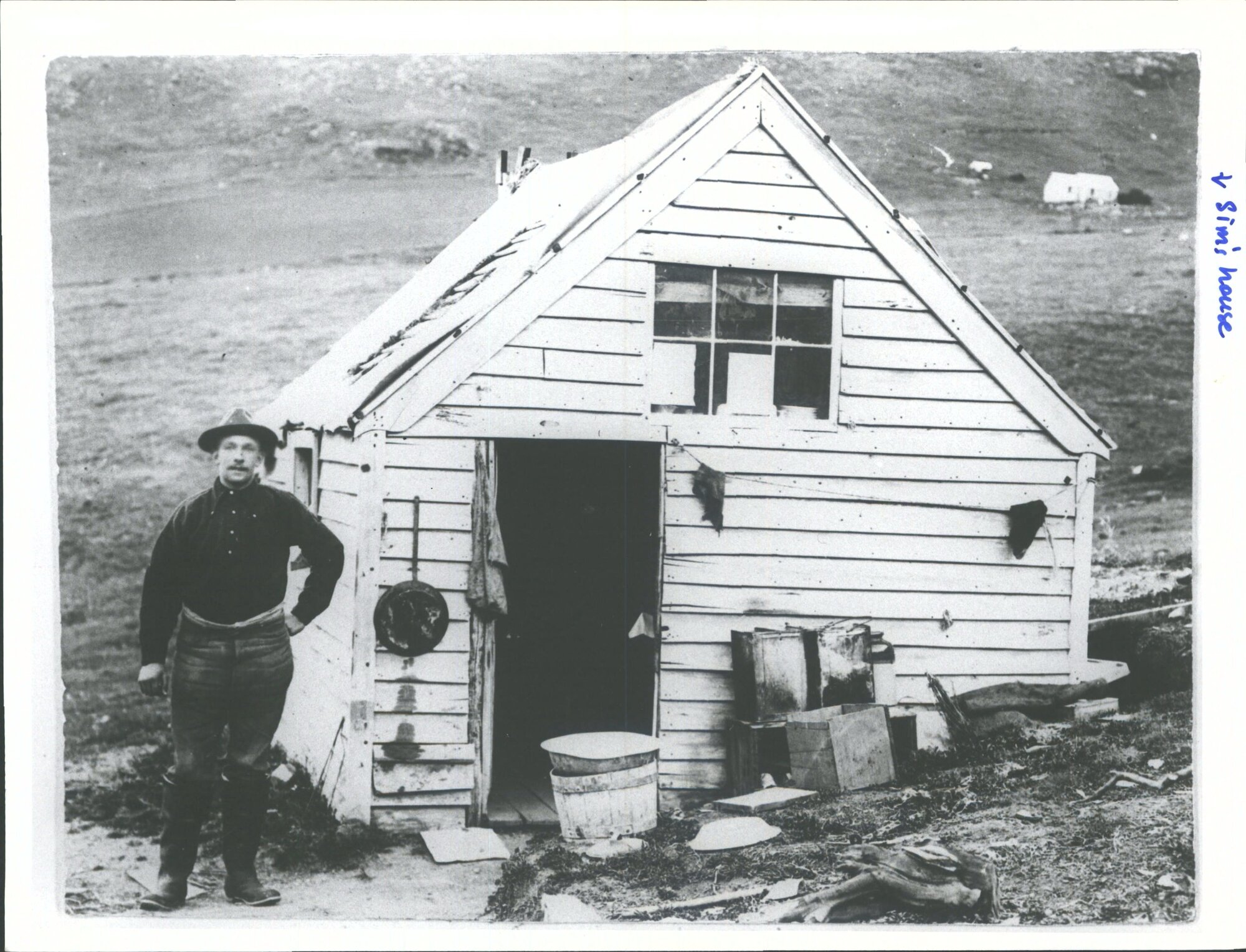Alf Helms Hut, Burkes Terrace